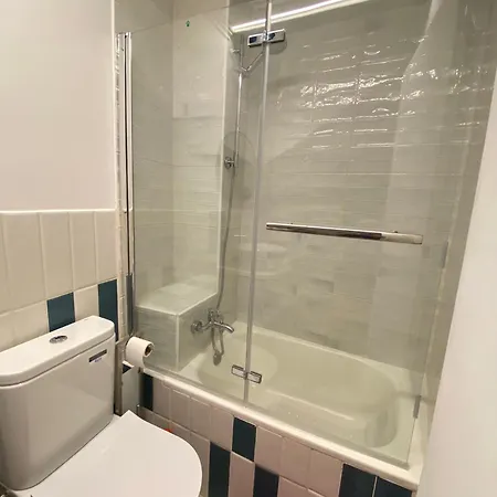 Duplex Alfama, River Views & Hydromassage